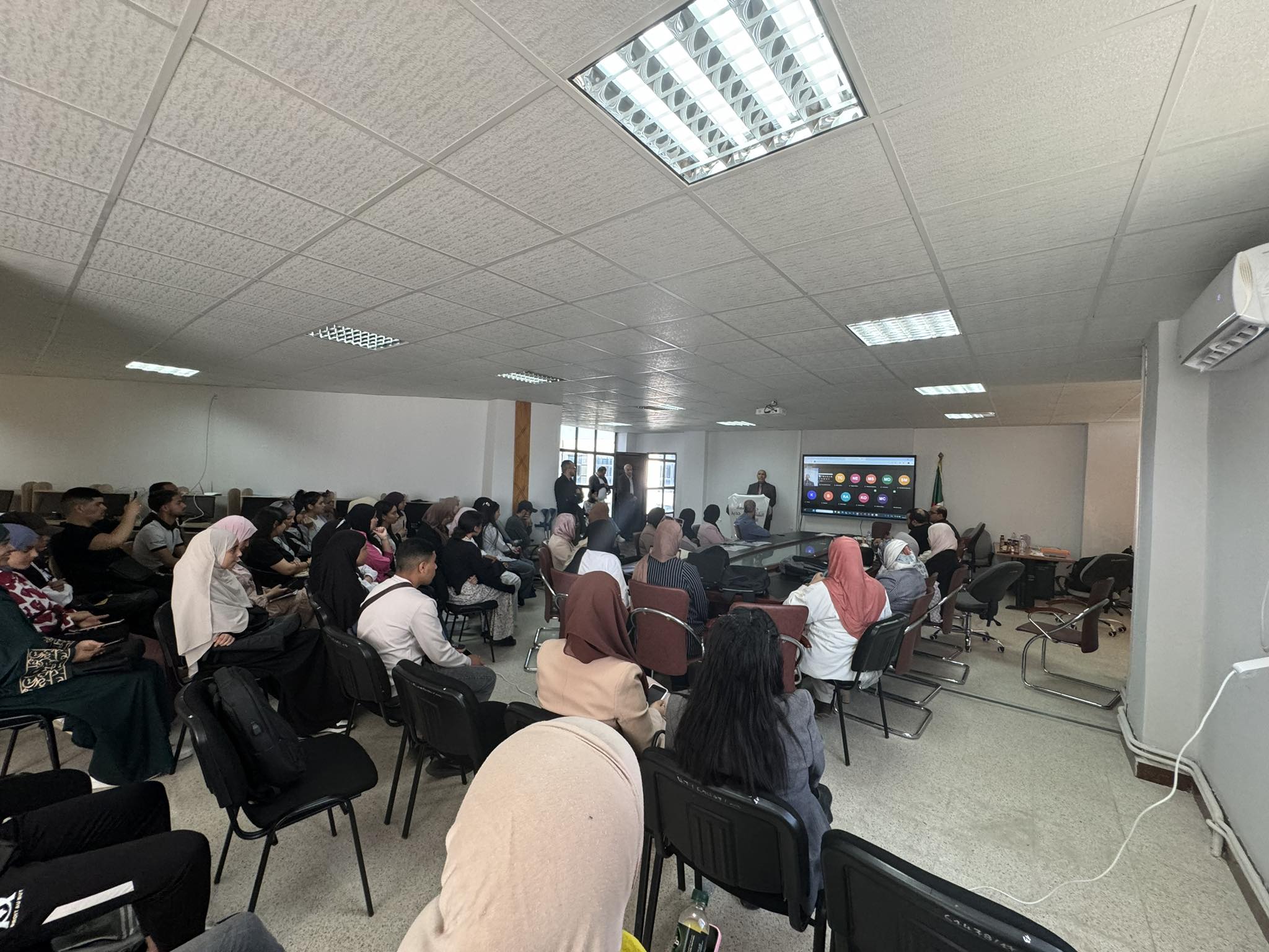 إنطلاق فعاليات الملتقى الوطني الثاني حول الذكاء الاصطناعي وتكنولوجيات المعلومات